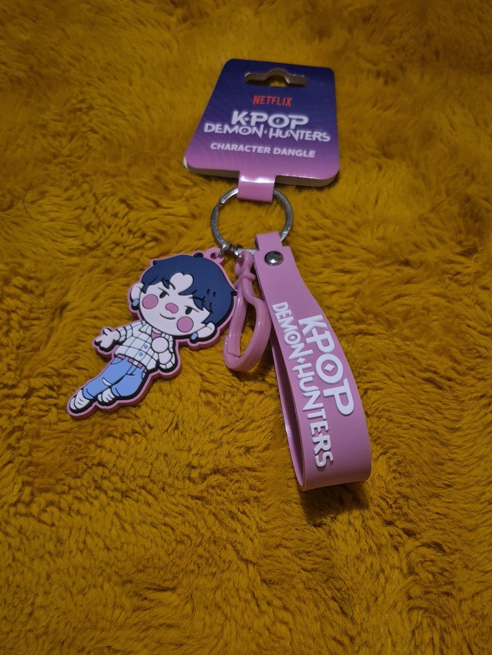 Netflix K-Pop Demon Hunters Jinu Pink and Blue Character Keychain
